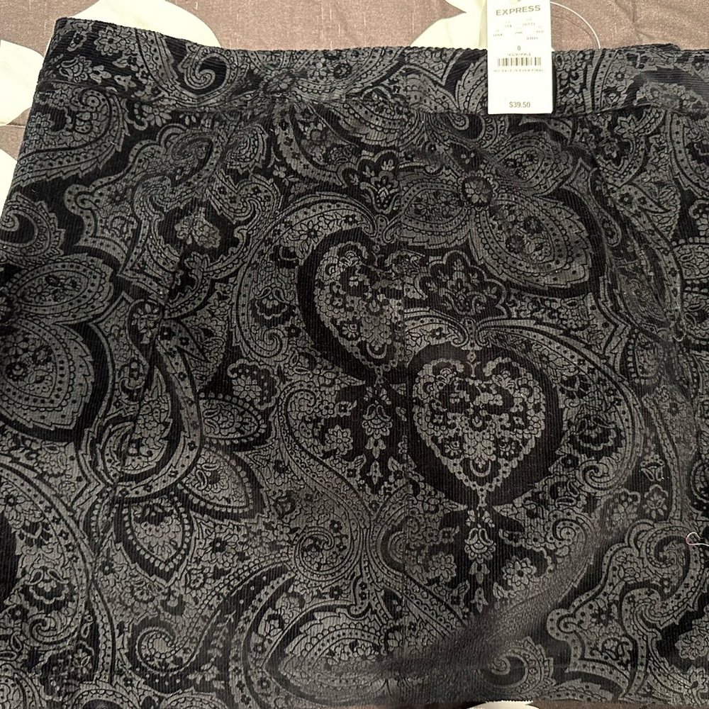 Express Black Paisley Mini Skirt 🔥